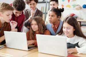 Christian Parenting in a Tech-Obsessed Age