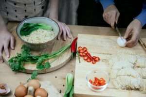 Tips on Balanced Nutrition, Portion Control, and Mindful Eating