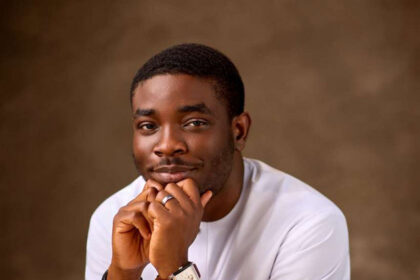 Download Dolapo Lawal Messages